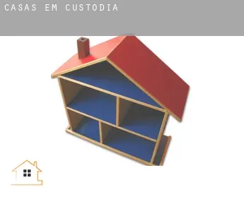 Casas em  Custódia