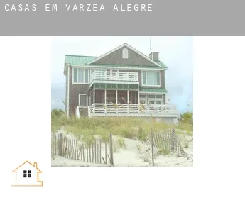 Casas em  Várzea Alegre